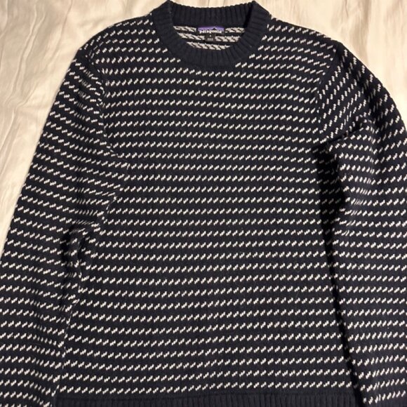 Patagonia - Men's Recycled Wool Sweater - Classic Navy - Sz Small - Picture 1 of 6